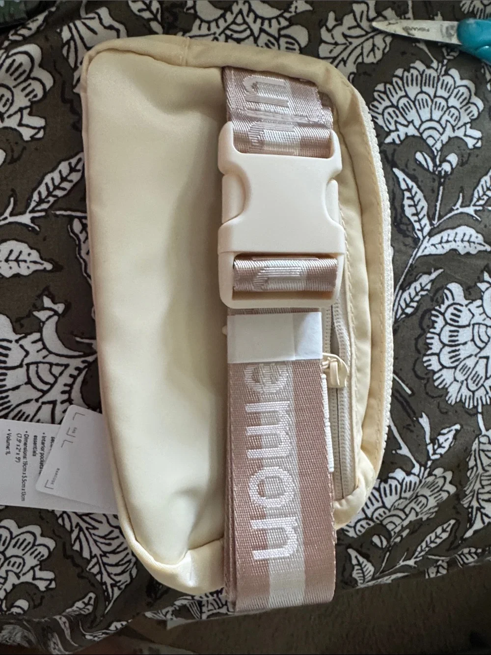 lululemon athletica Small Cream Cosmetic Pouch